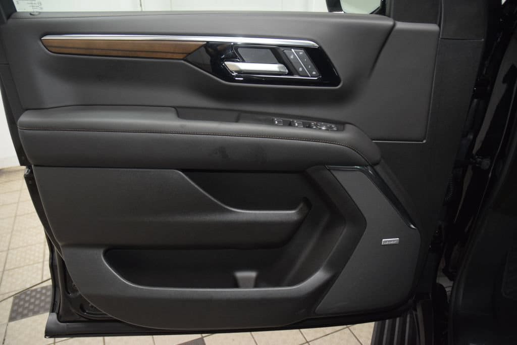 New 2026 Chevrolet Suburban High Country AWD/4WD image 48