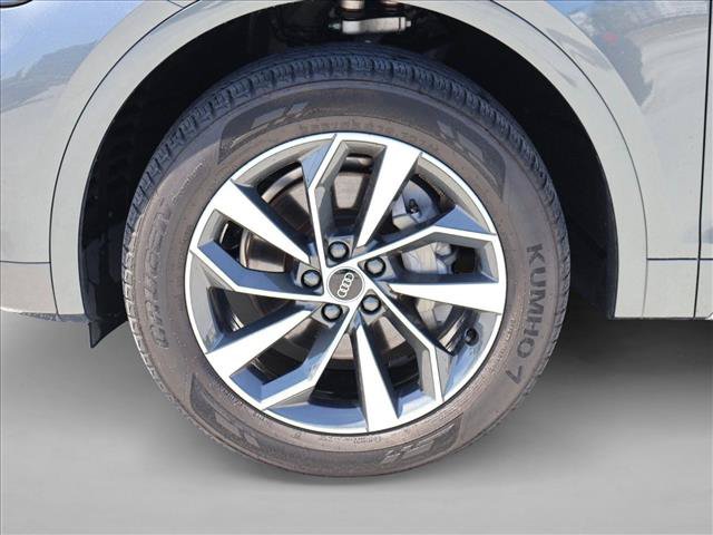 Used 2023 Audi Q5 2.0T Premium Plus w/ Premium Plus Package AWD/4WD image 9