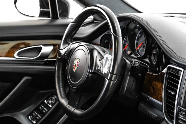 Used 2010 Porsche Panamera Turbo image 11