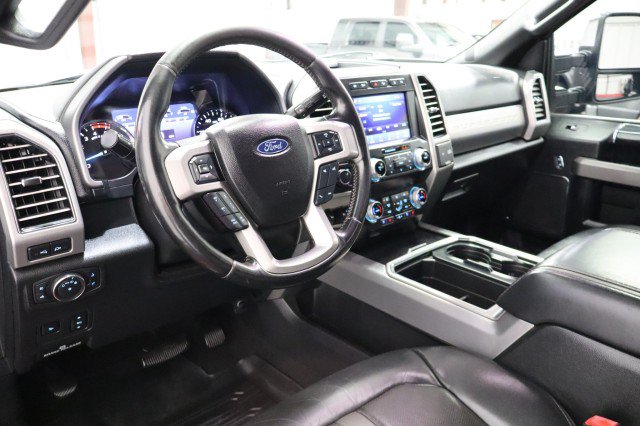 Used 2020 Ford F250 Platinum w/ FX4 Off-Road Package AWD/4WD image 32