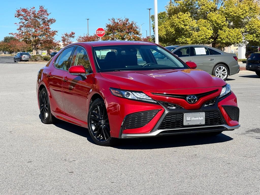 Used 2023 Toyota Camry XSE image 1