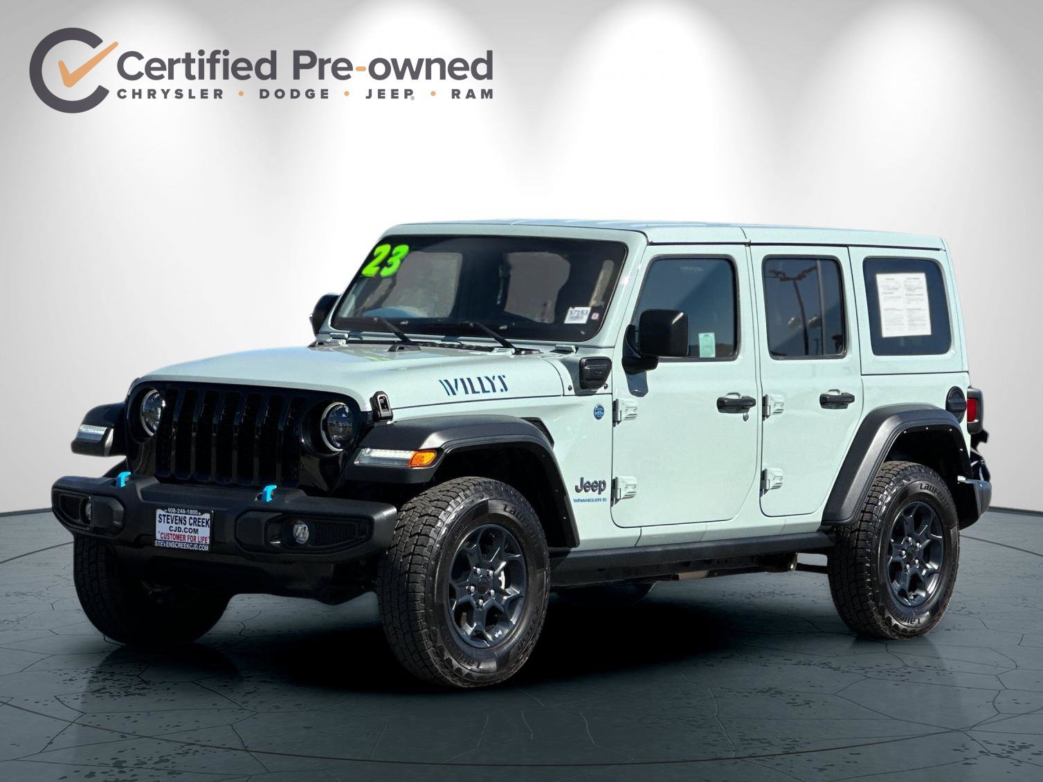 Used 2023 Jeep Wrangler Unlimited w/ Cold Weather Group AWD/4WD image 8
