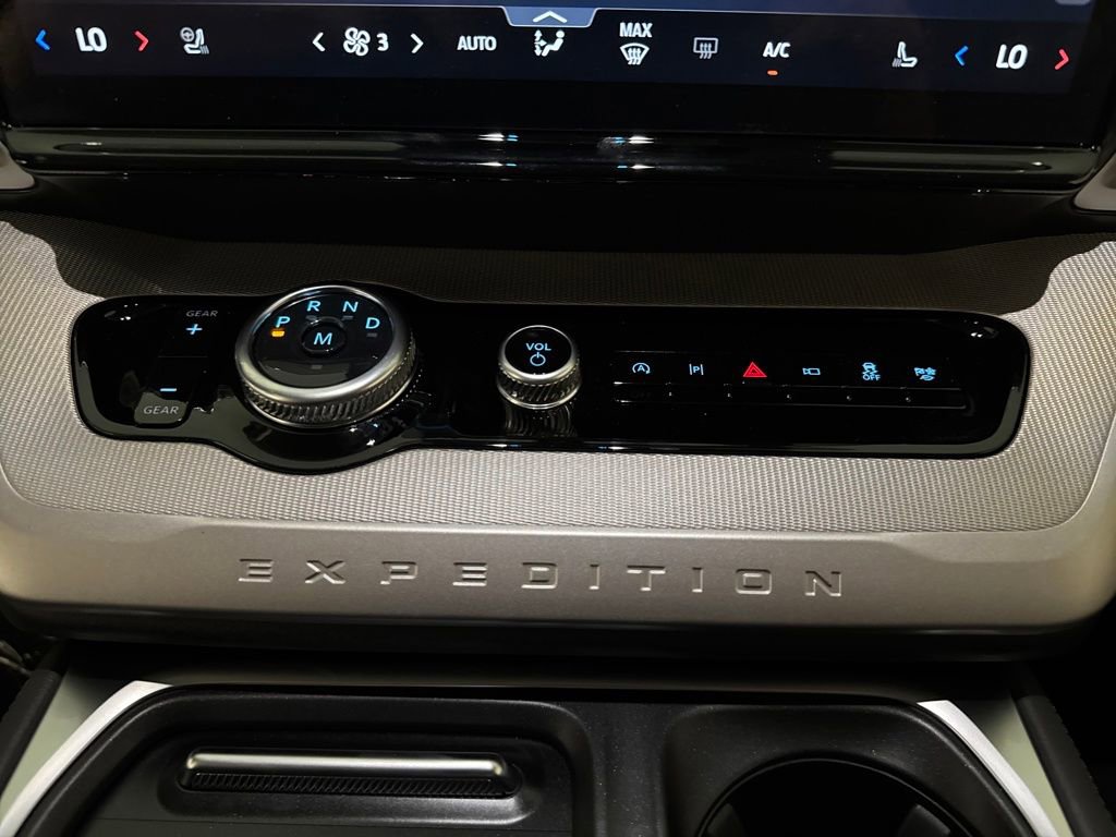 New 2026 Ford Expedition Max Active RWD image 14