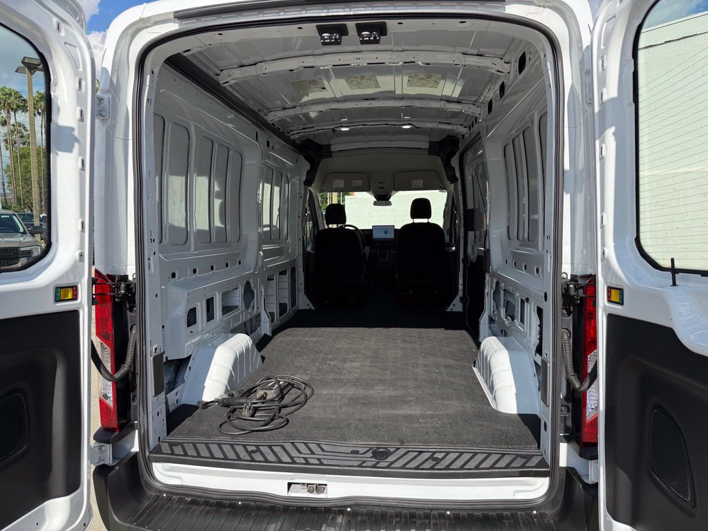 Certified 2023 Ford E-Transit Medium Roof RWD image 18
