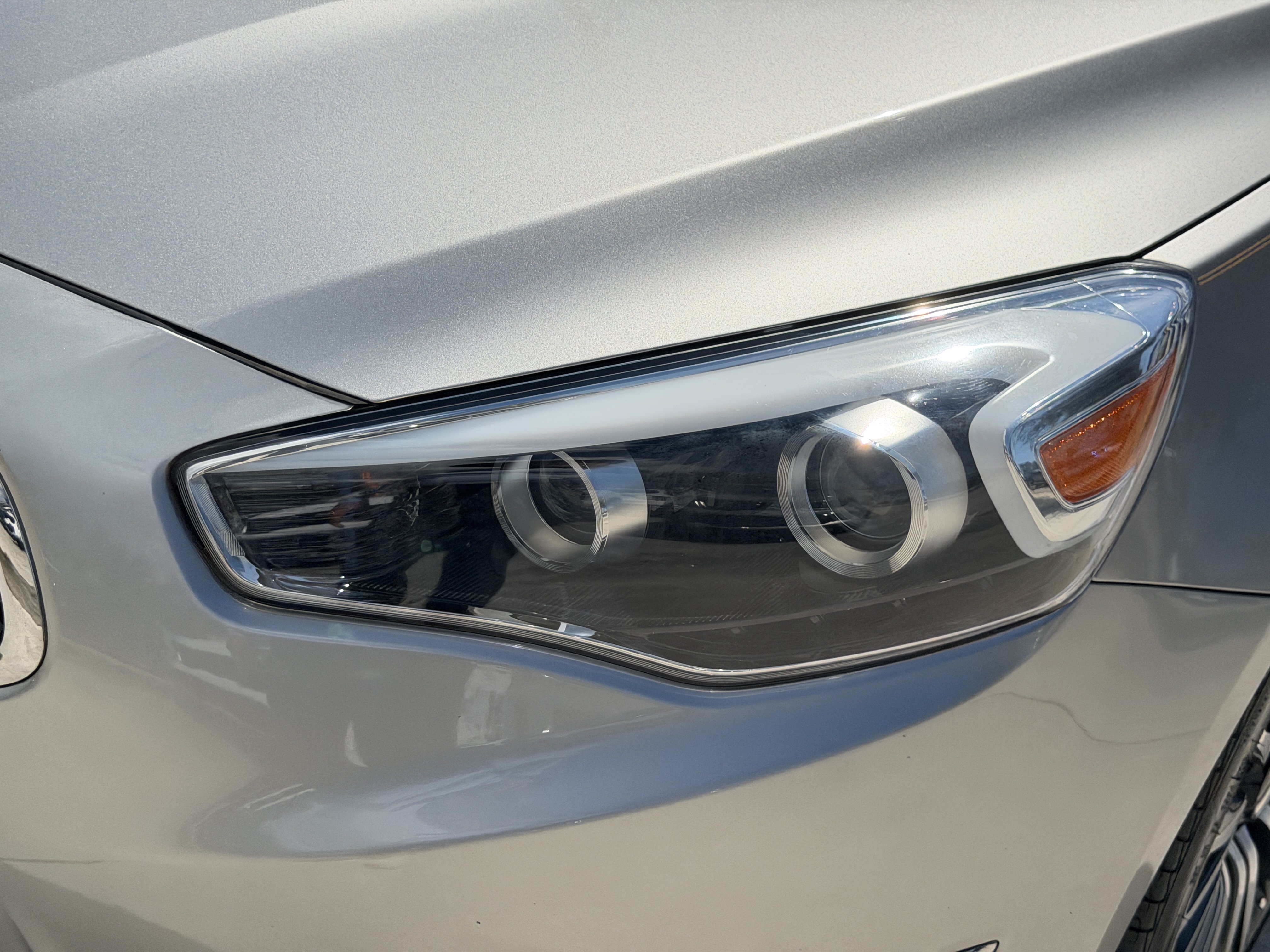 Used 2015 Kia Cadenza Premium w/ Technology Package FWD image 9
