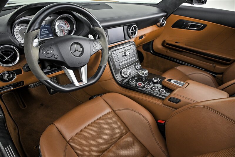 Used 2012 Mercedes-Benz SLS AMG Roadster image 16