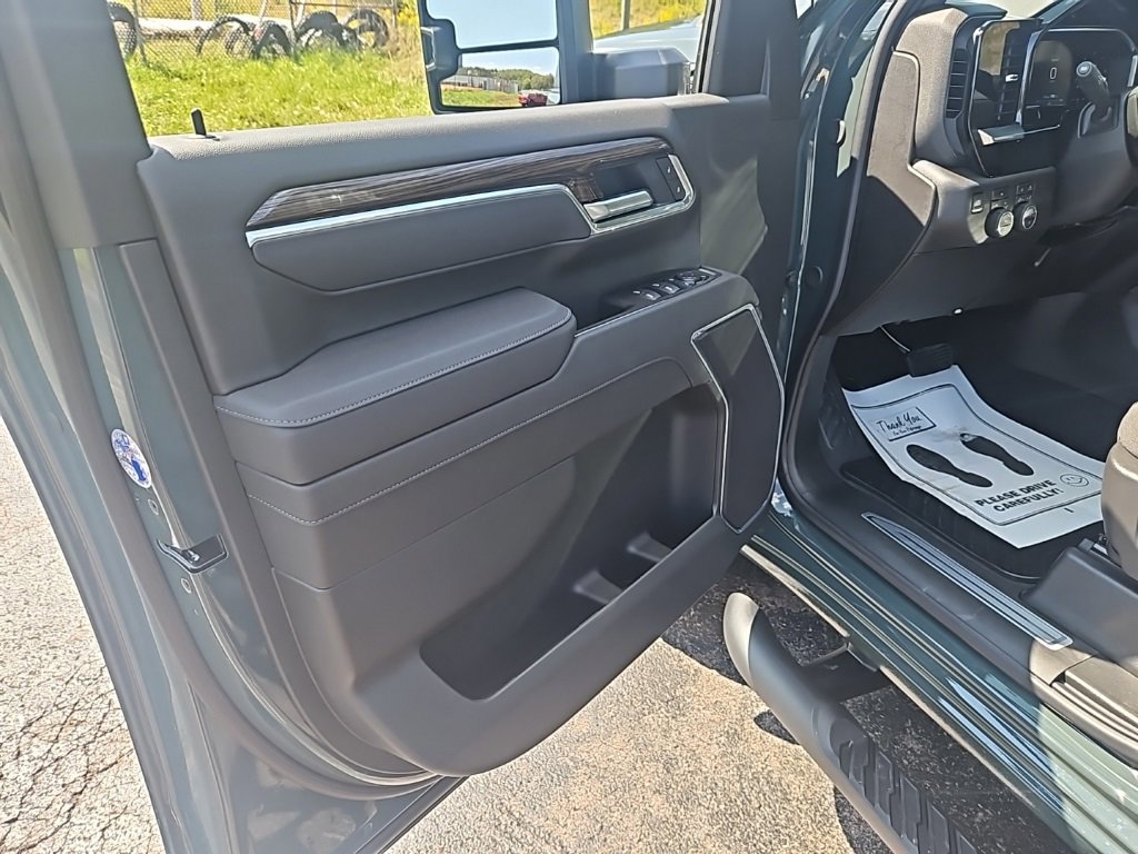 New 2026 Chevrolet Silverado 2500 LT w/ Trail Boss Package image 9