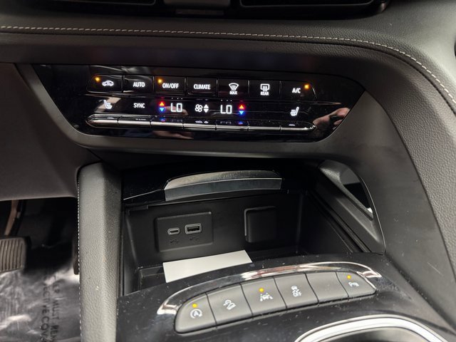 Used 2023 Buick Envision Essence image 21