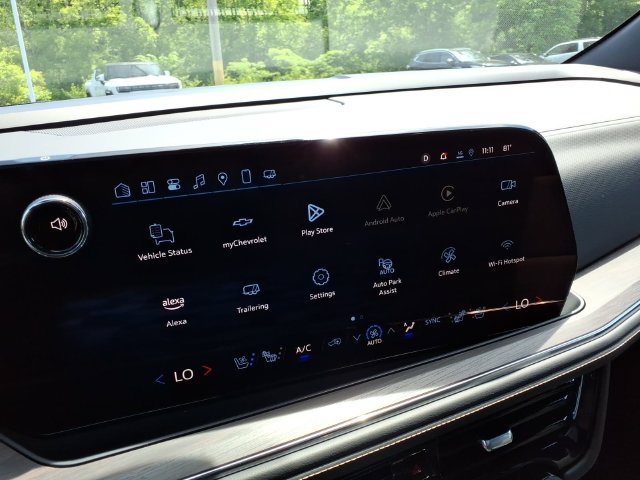 Used 2025 Chevrolet Tahoe Premier AWD/4WD image 32