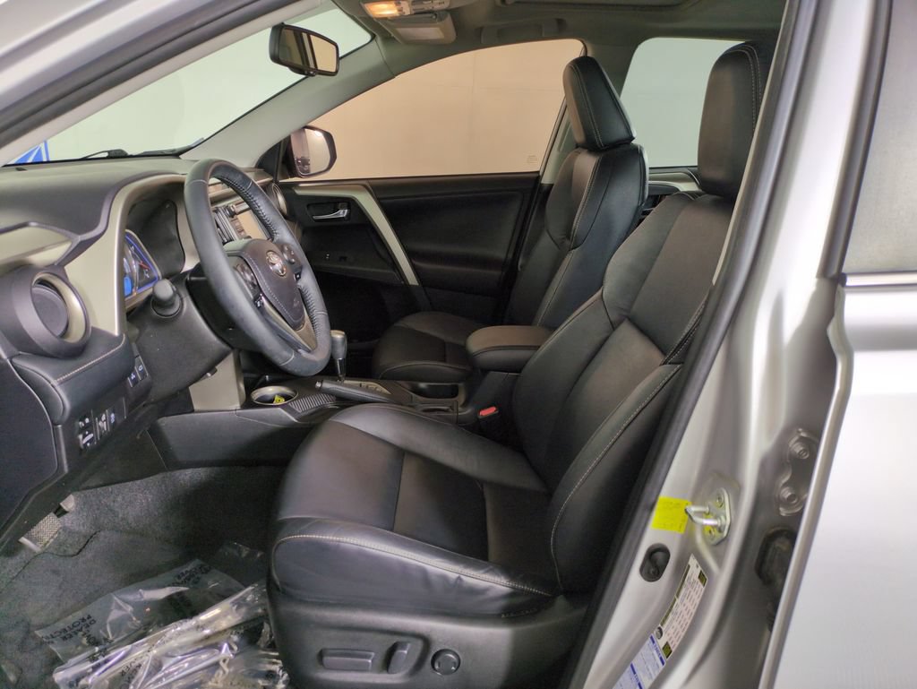 Used 2015 Toyota RAV4 Limited AWD/4WD image 11