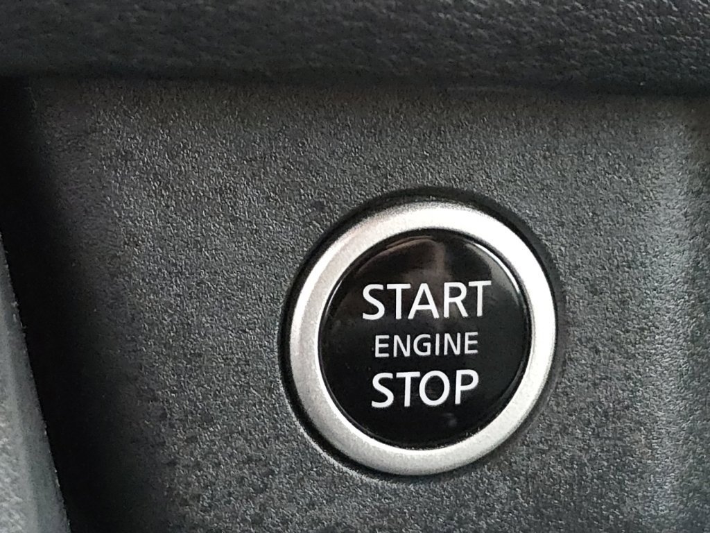 Used 2022 Nissan Rogue SV image 12