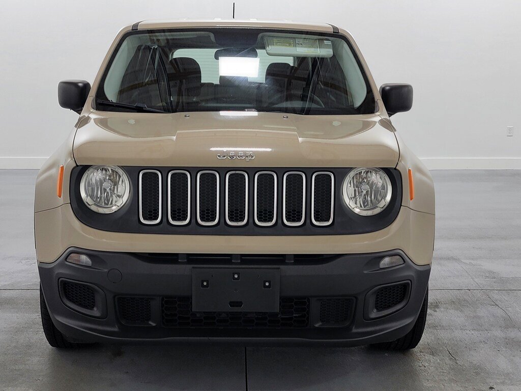 Used 2015 Jeep Renegade Sport w/ Power & Air Group FWD image 3