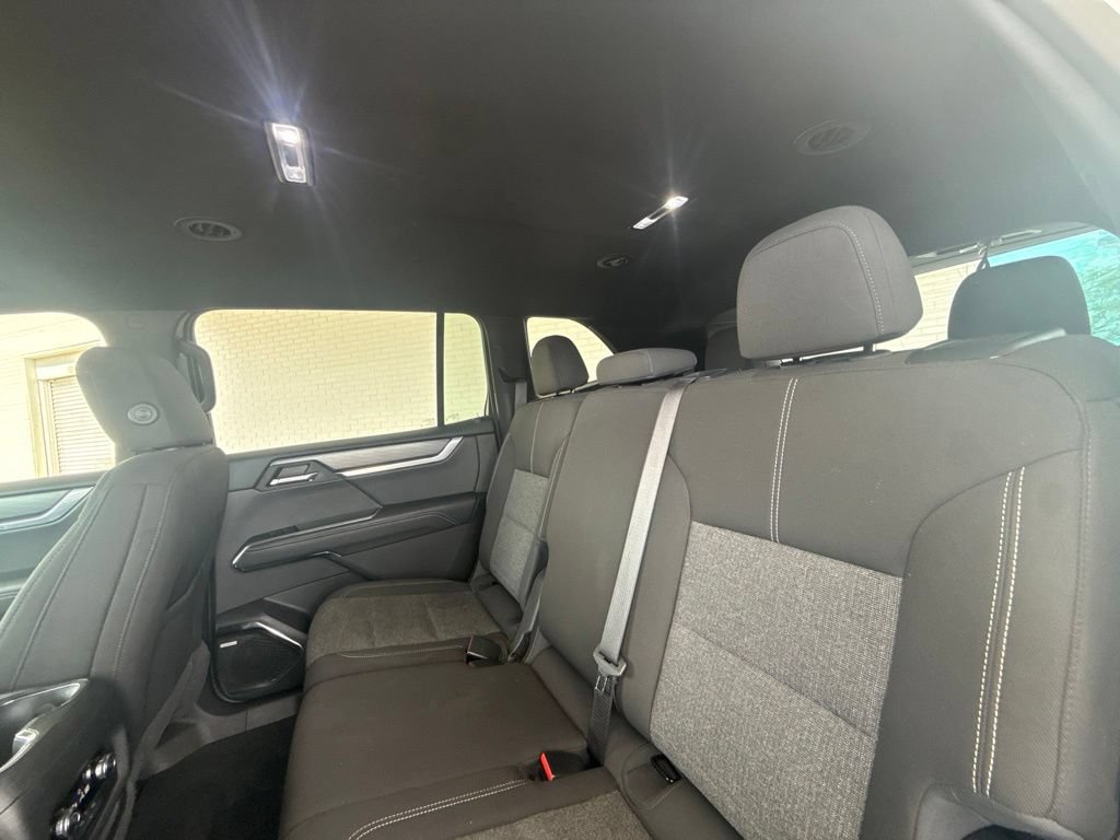 Used 2025 GMC Acadia Elevation FWD image 42