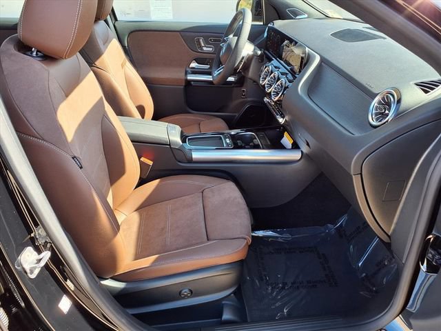 New 2026 Mercedes-Benz GLA 35 AMG 4MATIC image 15