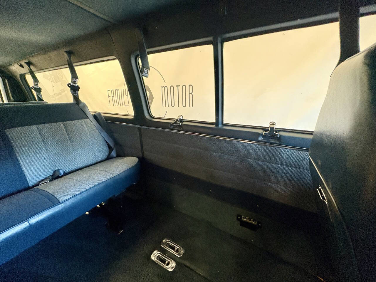 Used 1995 GMC G3500 Rally image 30