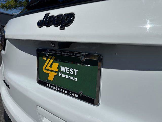 Certified 2022 Jeep Compass Altitude w/ Sun and Sound Group image 16
