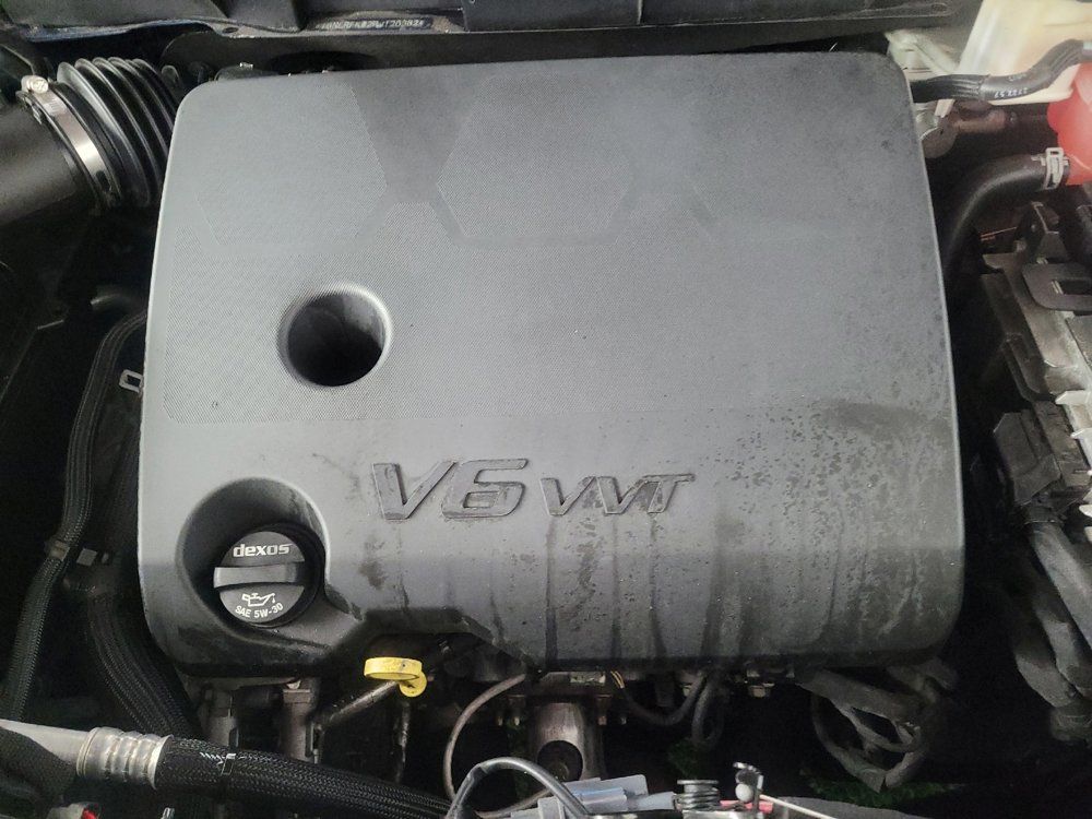 Used 2023 Chevrolet Traverse LS FWD image 30