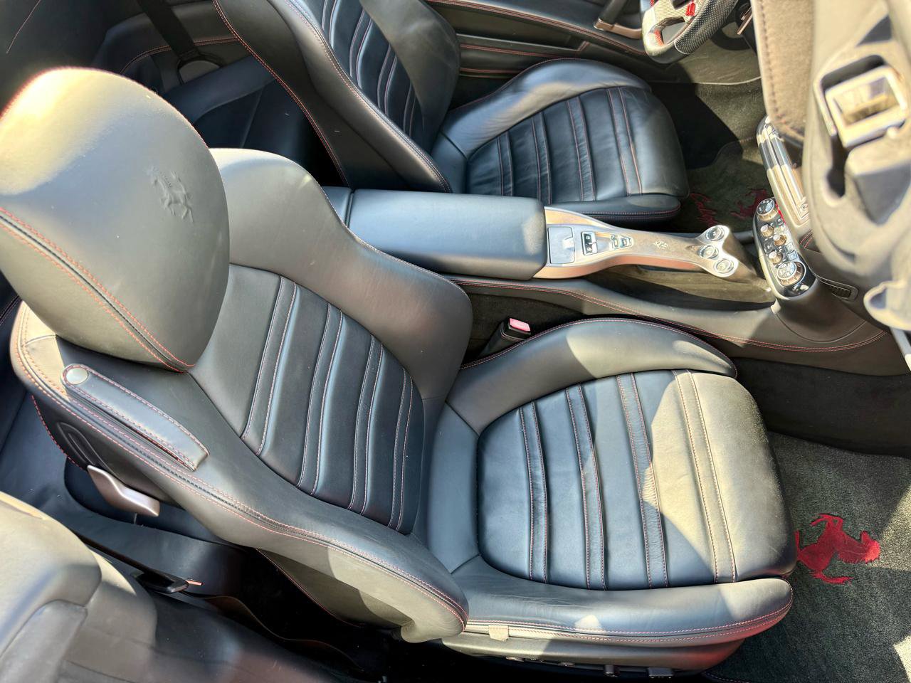 Used 2010 Ferrari California image 22