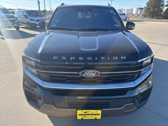 Used 2025 Ford Expedition Max King Ranch AWD/4WD image 3