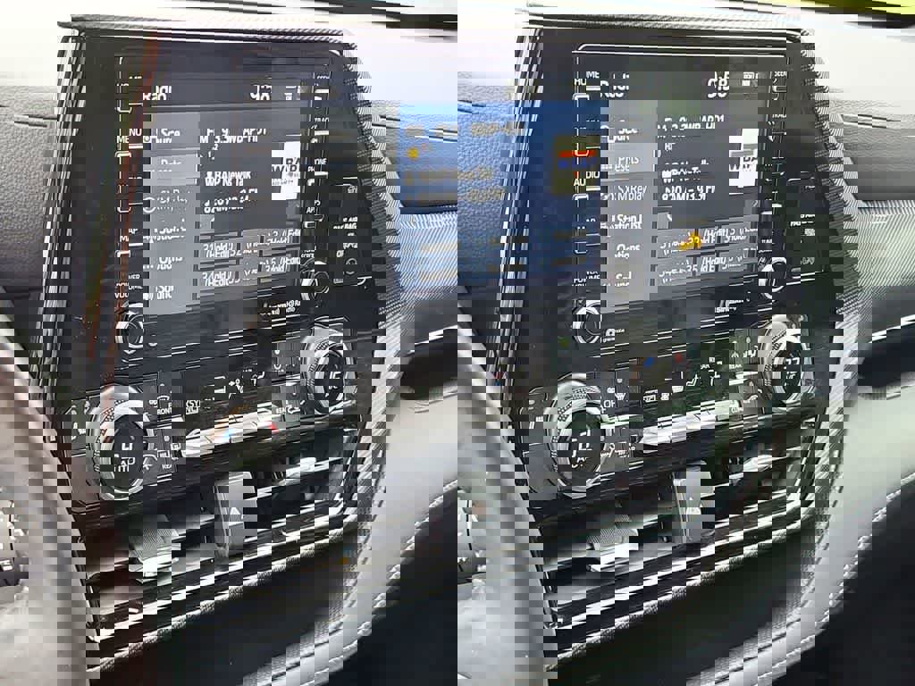 Used 2021 Toyota Highlander XSE image 30