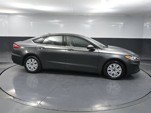 Used 2020 Ford Fusion S FWD image 3