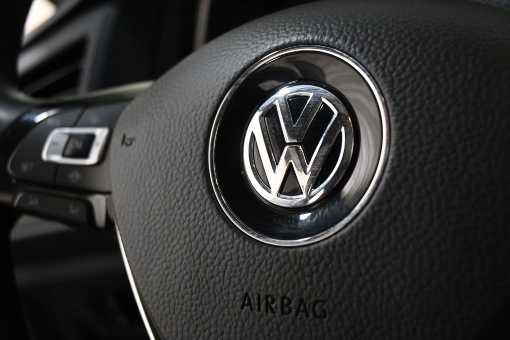 Used 2019 Volkswagen Jetta R-Line image 25