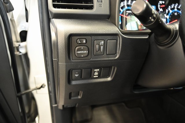 Used 2016 Toyota 4Runner SR5 image 23