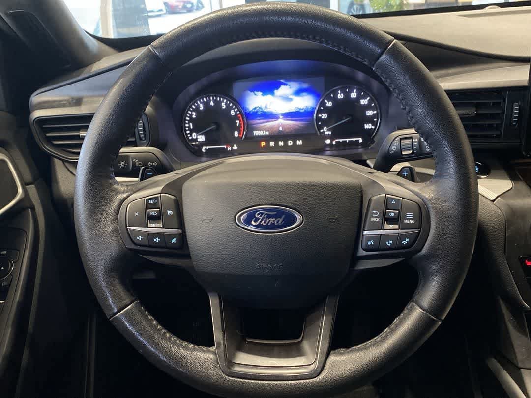 Used 2020 Ford Explorer XLT w/ Comfort Package AWD/4WD image 17