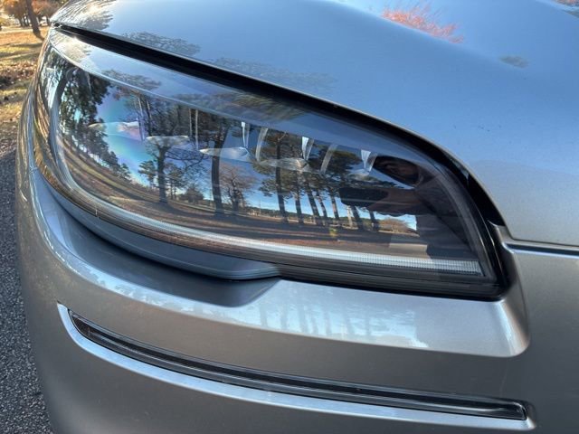 Certified 2022 Lincoln Aviator Reserve w/ Equipment Group 201A image 9