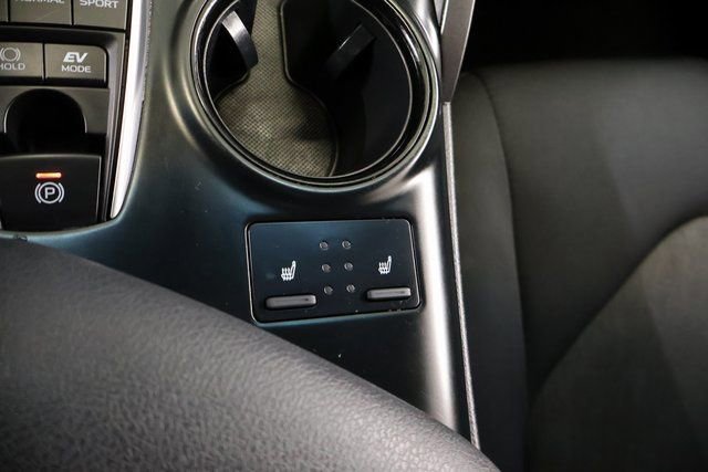 Used 2018 Toyota Camry LE image 20