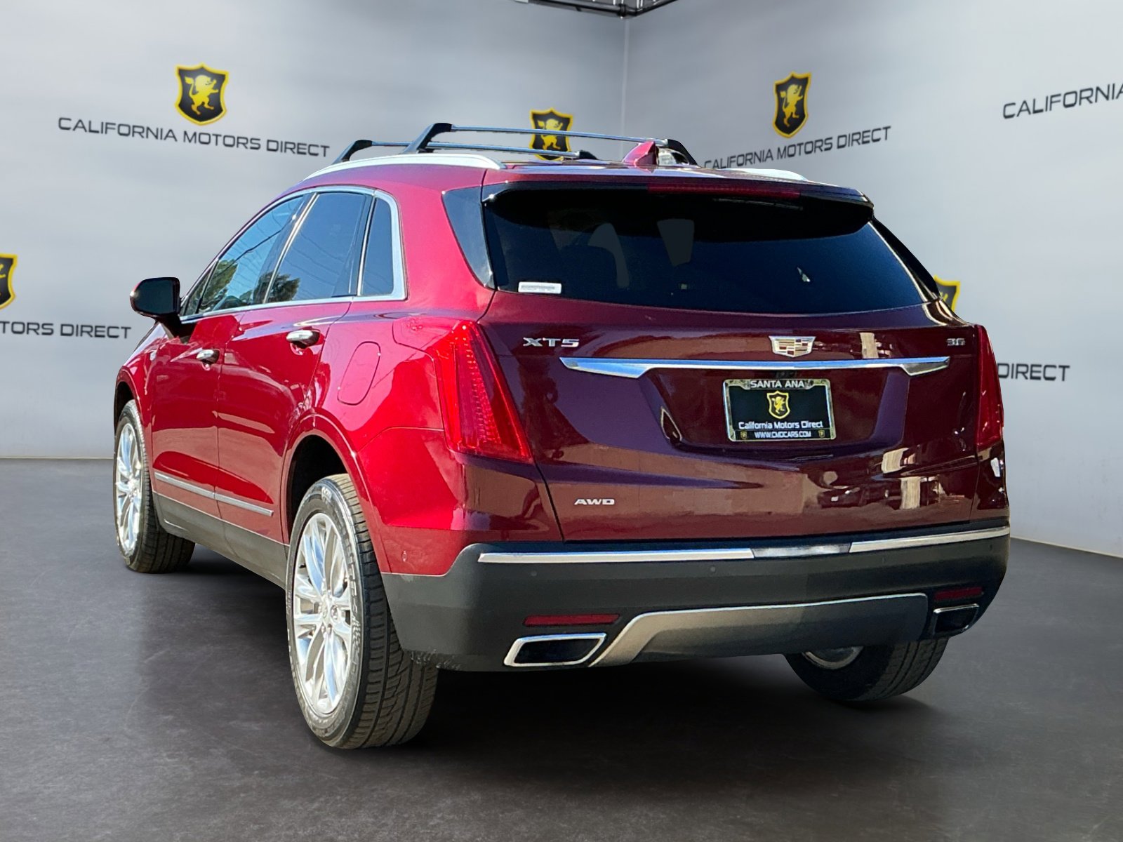 Used 2017 Cadillac XT5 Platinum w/ Driver Assist Package image 7