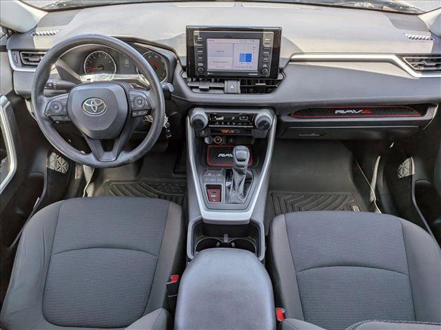 Used 2022 Toyota RAV4 LE FWD image 16