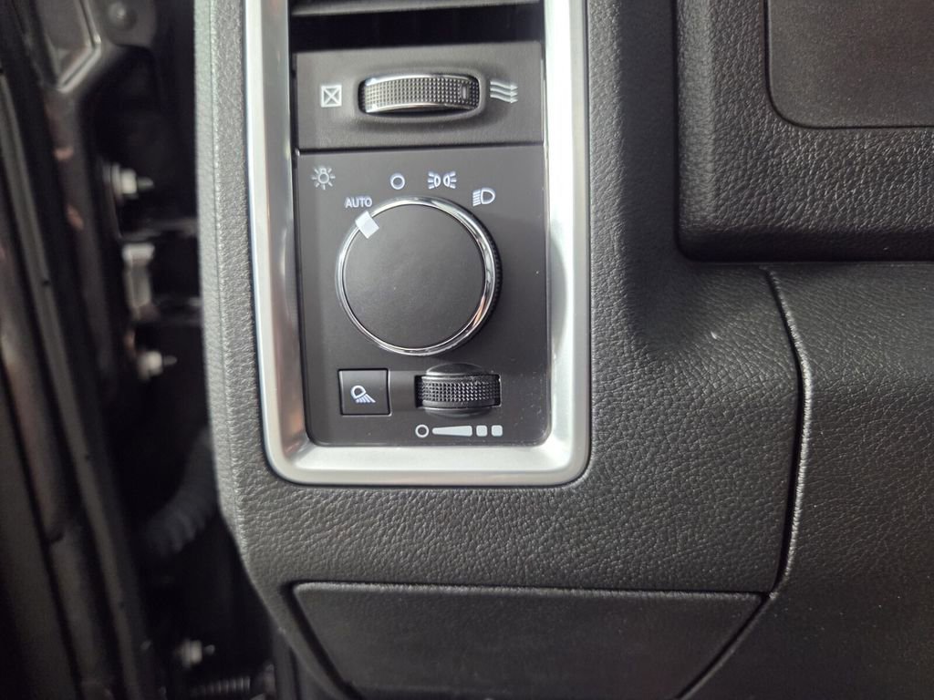 Certified 2024 RAM 1500 Classic Warlock w/ Electronics Group AWD/4WD image 22