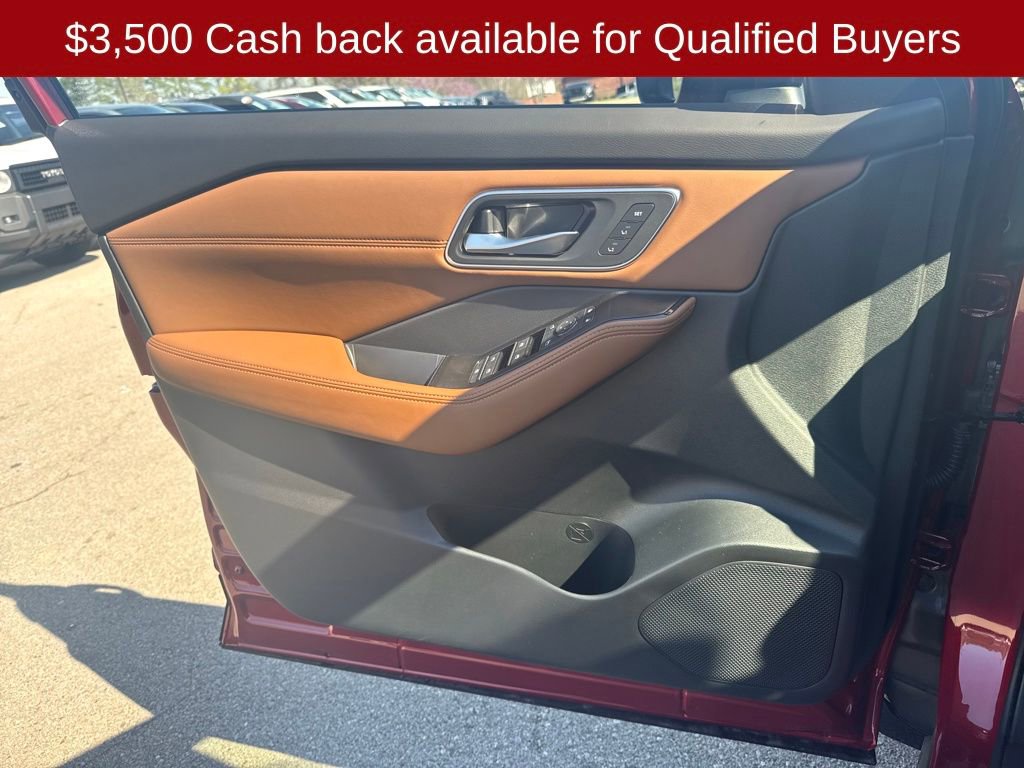 New 2026 Nissan Rogue Platinum image 11