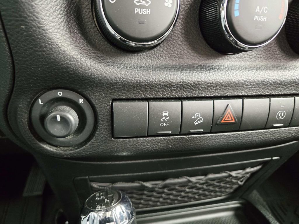 Used 2017 Jeep Wrangler Unlimited Sahara w/ Max Tow Package image 35