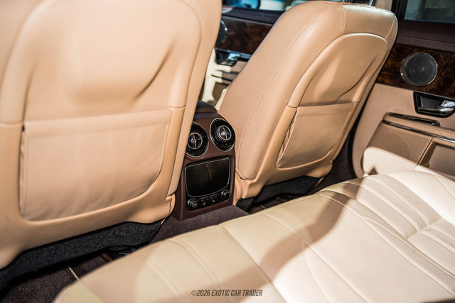 Used 2012 Jaguar XJ RWD image 40
