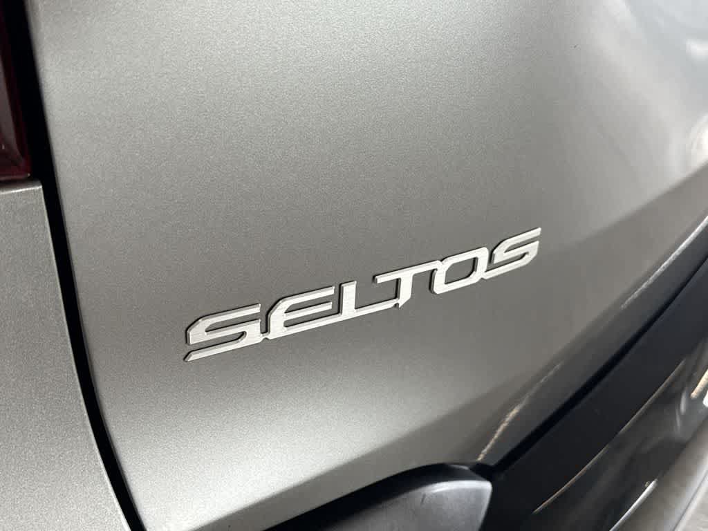 Used 2024 Kia Seltos S FWD image 11