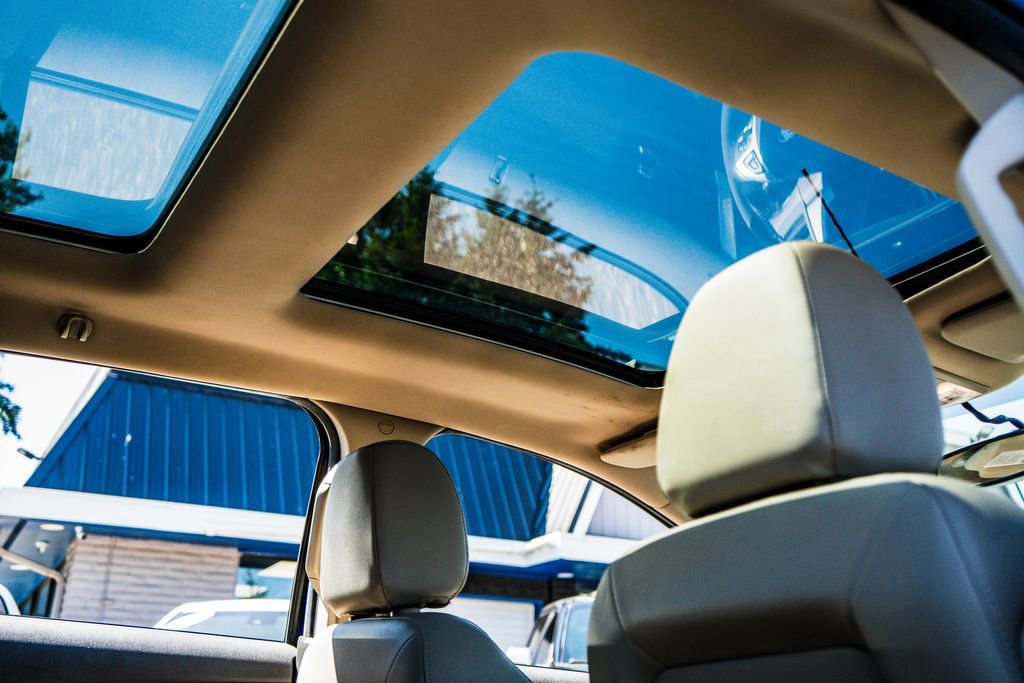 Used 2013 Ford Edge SEL FWD image 38