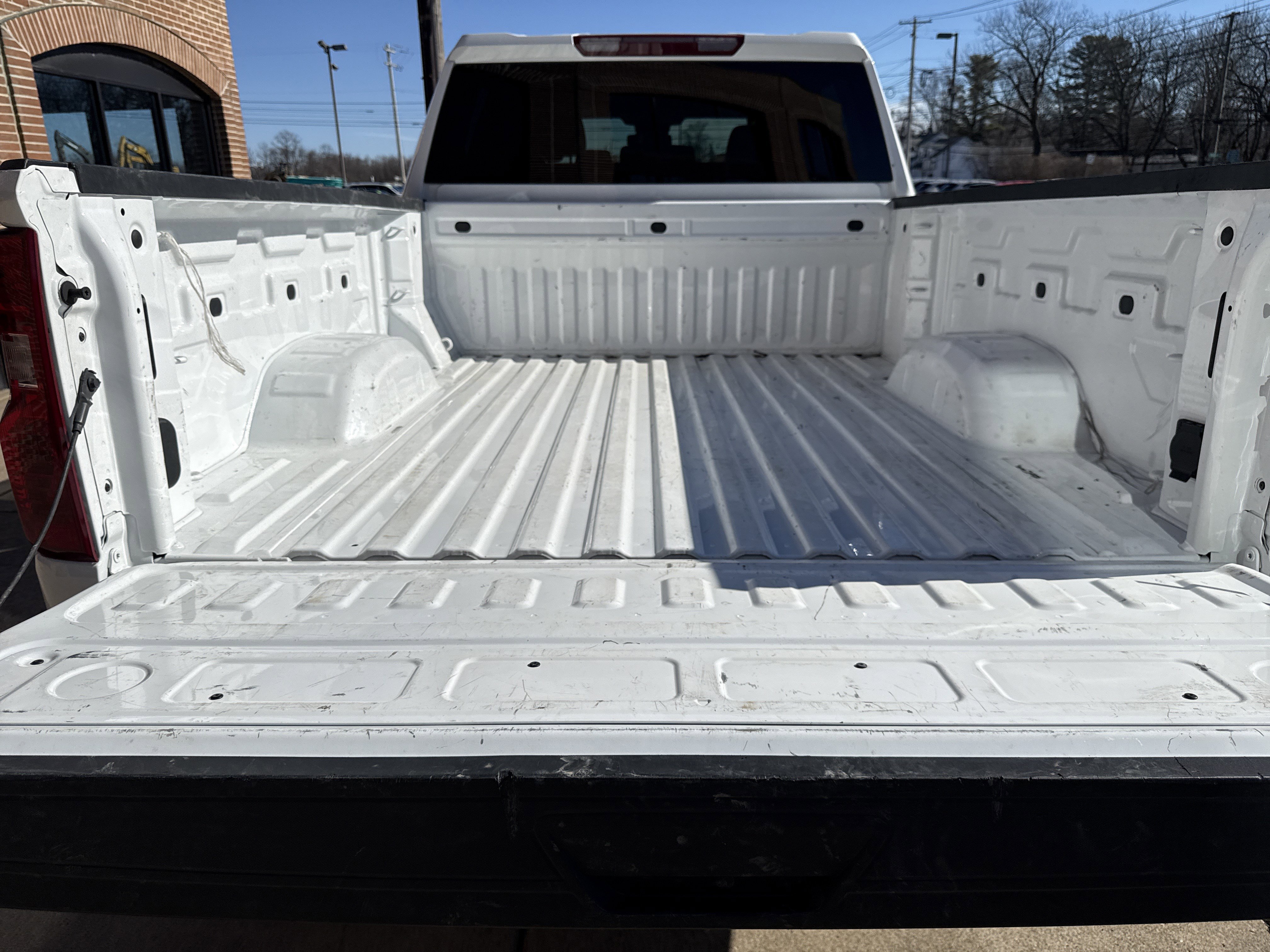 Used 2025 Chevrolet Silverado 2500 LT w/ Convenience Package AWD/4WD image 5