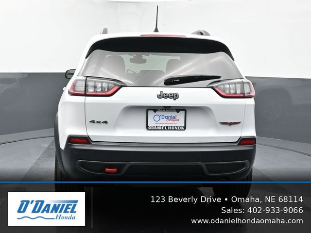 Used 2019 Jeep Cherokee Trailhawk w/ Cold Weather Group AWD/4WD image 5