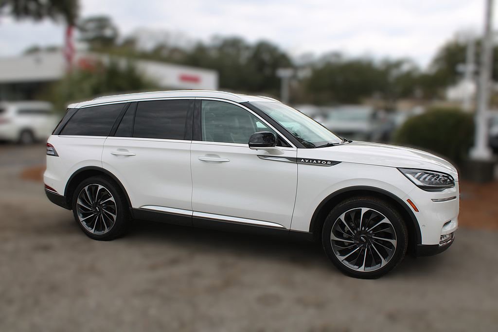 Used 2021 Lincoln Aviator Reserve w/ Equipment Group 201A image 4