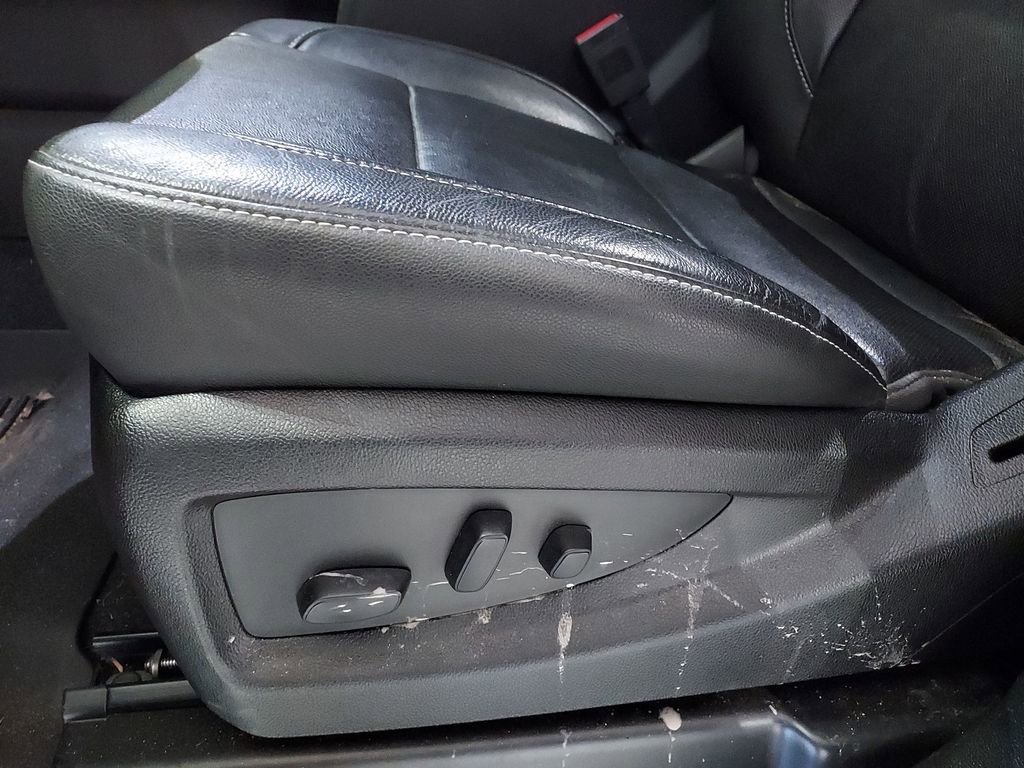 Used 2019 Chevrolet Silverado 2500 LTZ w/ Duramax Plus Package image 18