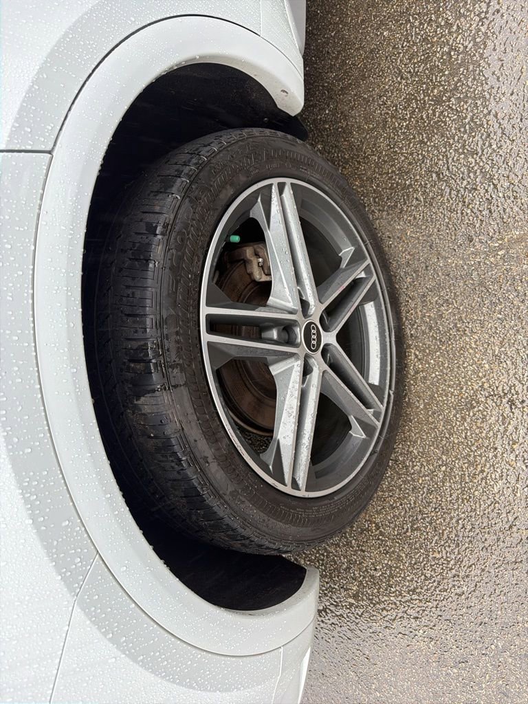 Used 2021 Audi Q5 e Premium Plus w/ Premium Plus Package image 5