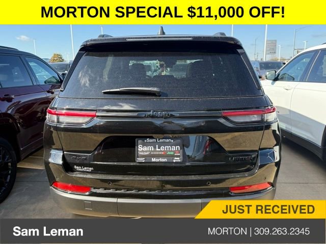 New 2025 Jeep Grand Cherokee Limited w/ Black Appearance Package image 12