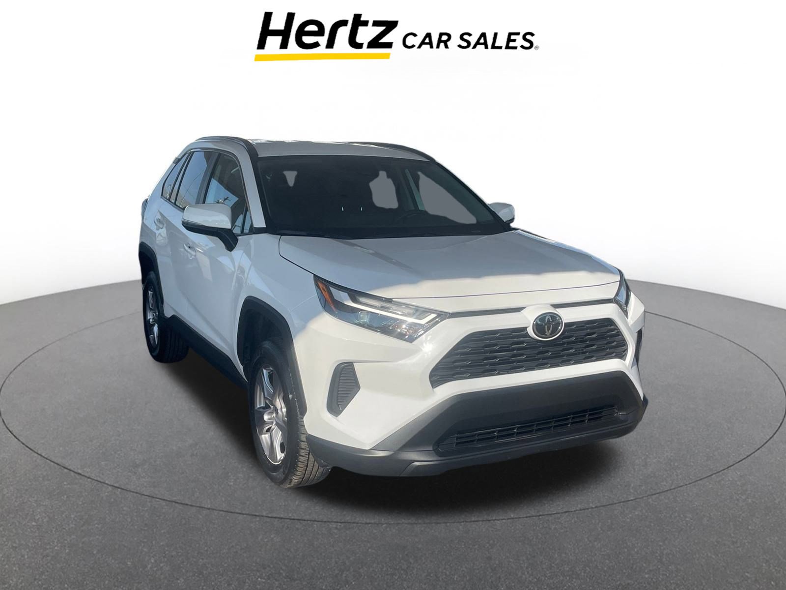 Used 2025 Toyota RAV4 XLE image 1