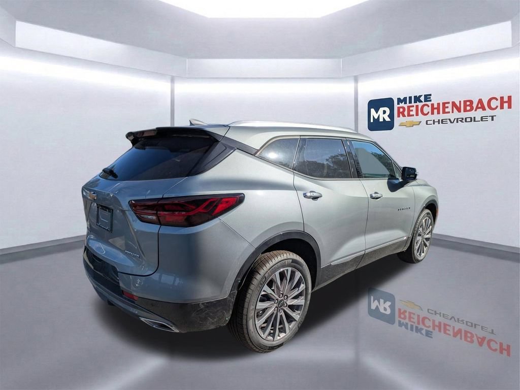 New 2025 Chevrolet Blazer Premier w/ Driver Confidence II Package FWD image 5