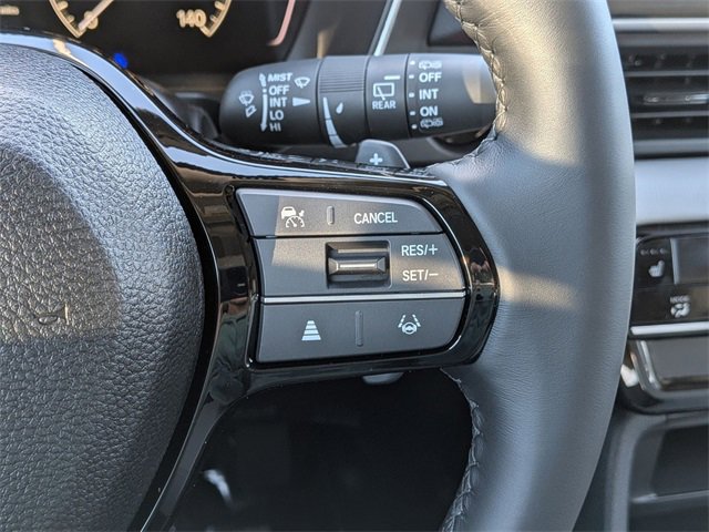 New 2025 Honda Pilot Touring image 14