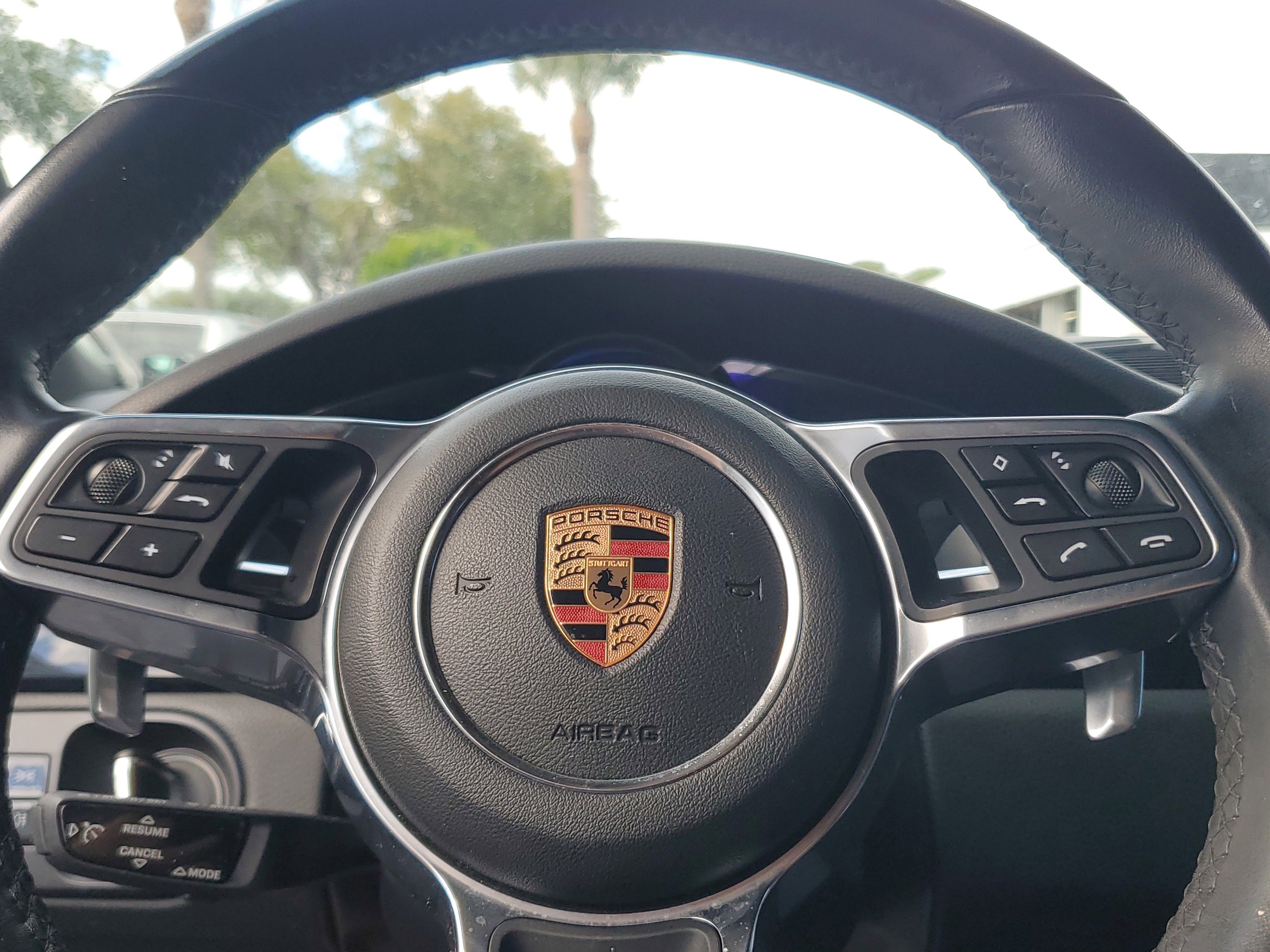 Used 2019 Porsche Cayenne Base image 10