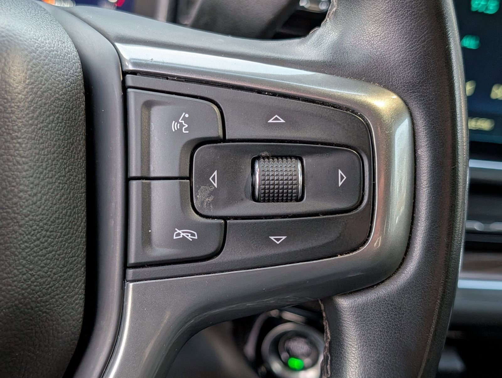 Used 2024 Chevrolet Silverado 2500 LT image 21