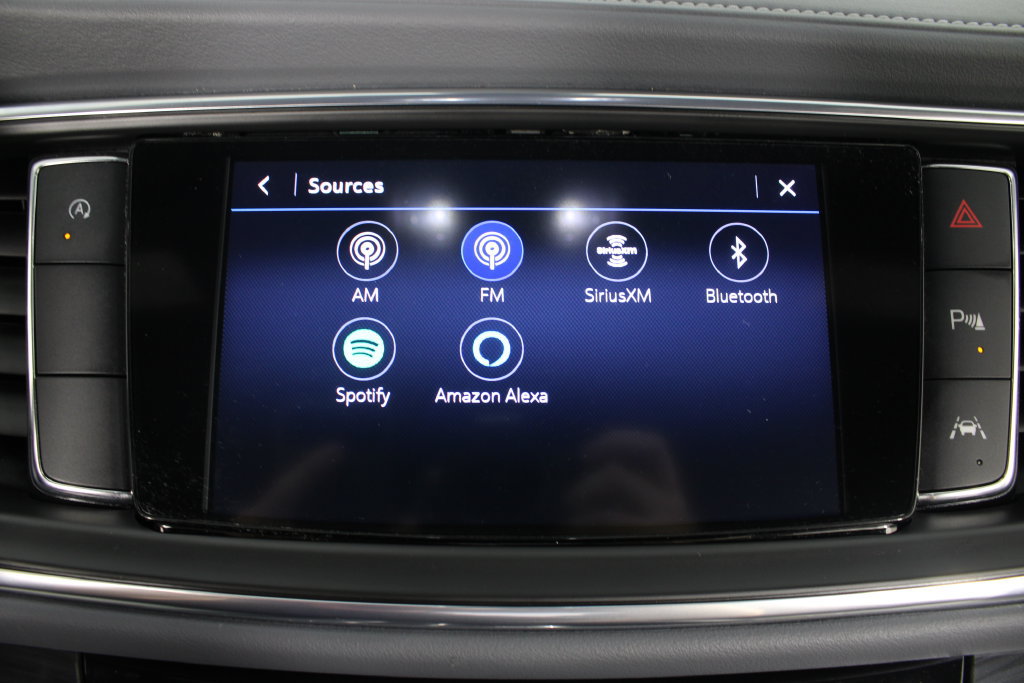 Used 2022 Buick Enclave Premium FWD image 8